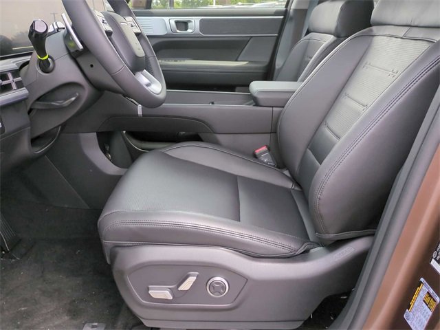 Used 2024 Hyundai Santa Fe Limited image 10