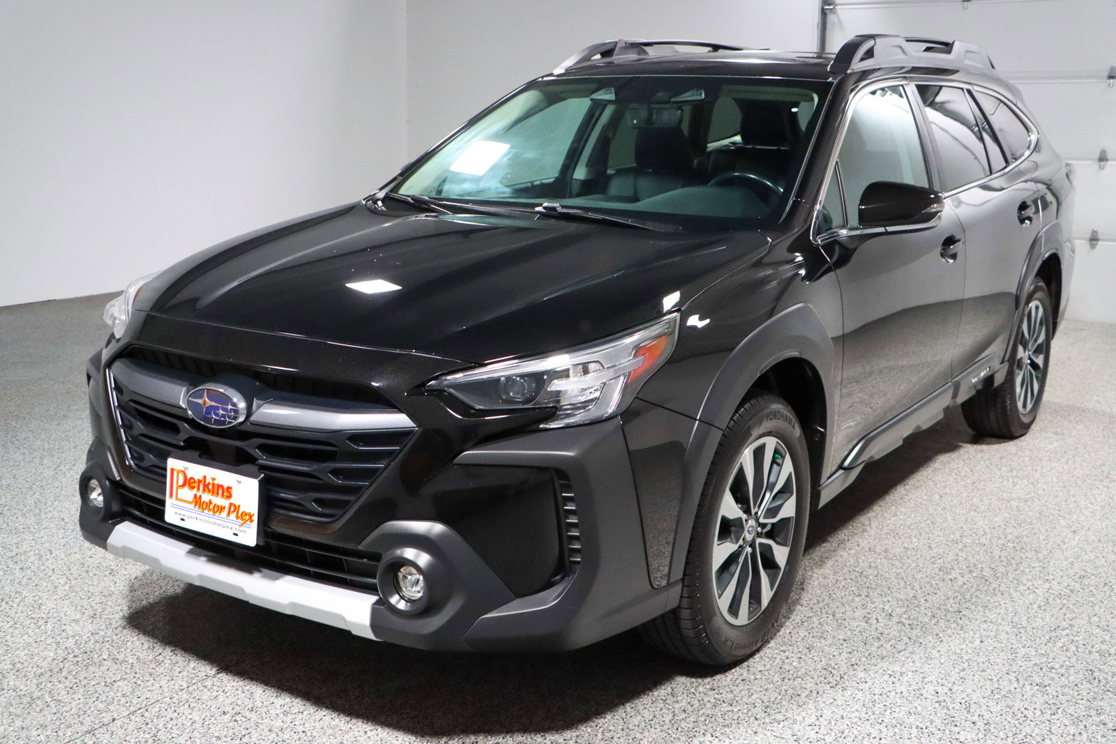 Used 2023 Subaru Outback Limited image 32