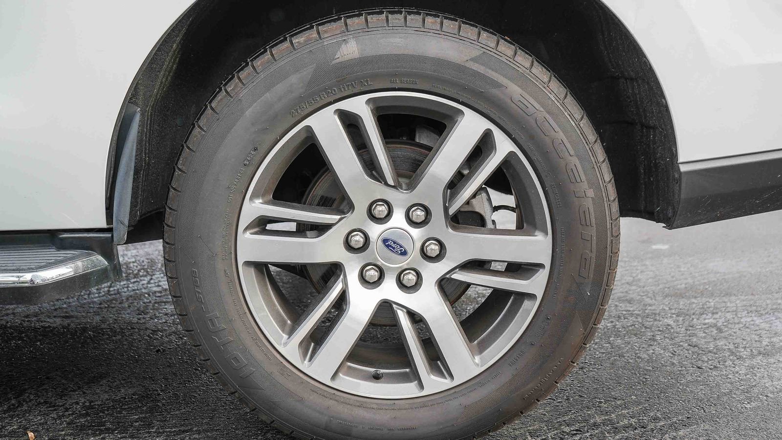 Used 2023 Ford Expedition Limited image 10