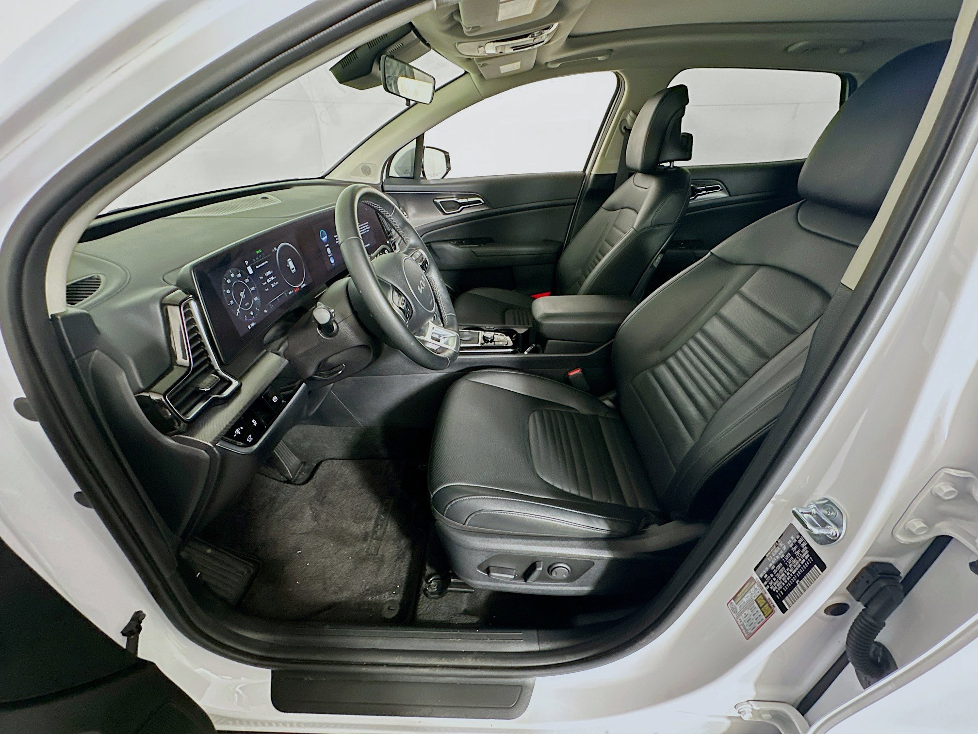 Used 2024 Kia Sportage SX FWD image 13