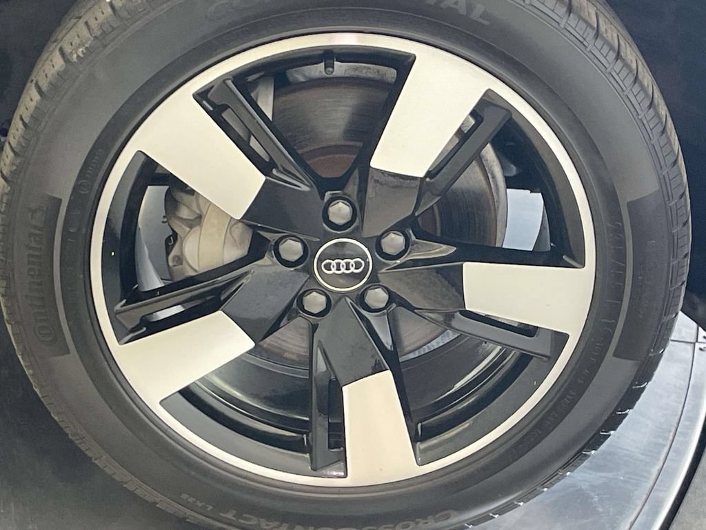 Used 2019 Audi Q5 2.0T Premium Plus w/ Premium Plus Package AWD/4WD image 14