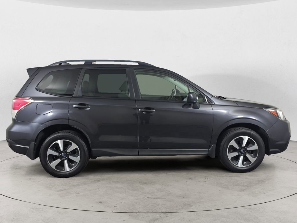 Used 2018 Subaru Forester 2.5i Premium w/ Protection Package #1 AWD/4WD image 6