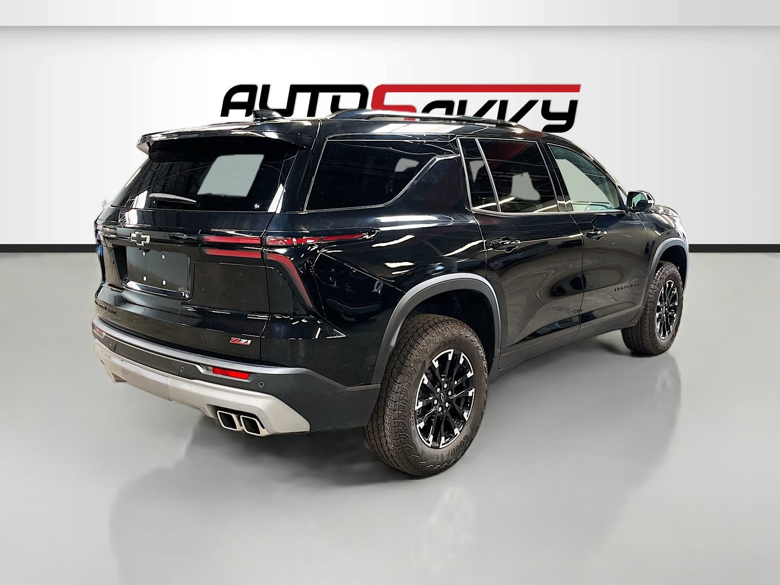 Used 2025 Chevrolet Traverse Z71 w/ Driver Confidence Package AWD/4WD image 7