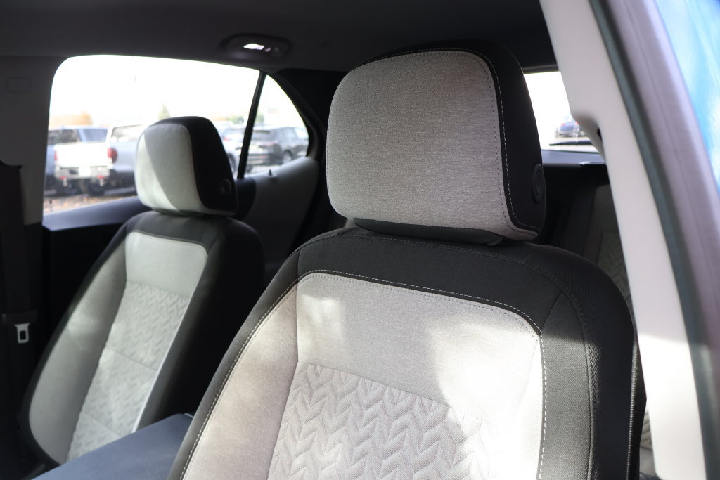 Used 2024 Chevrolet Equinox LS w/ LS Convenience Package FWD image 17
