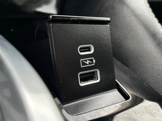 Used 2023 Acura MDX Advance image 39