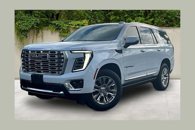 Used 2026 GMC Yukon Denali w/ Sun & Power Step Package AWD/4WD image 1