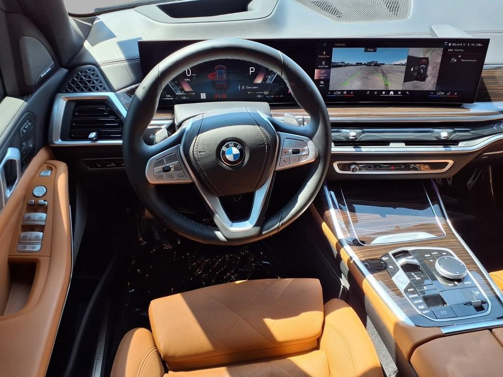 Used 2024 BMW X7 xDrive40i AWD/4WD image 4
