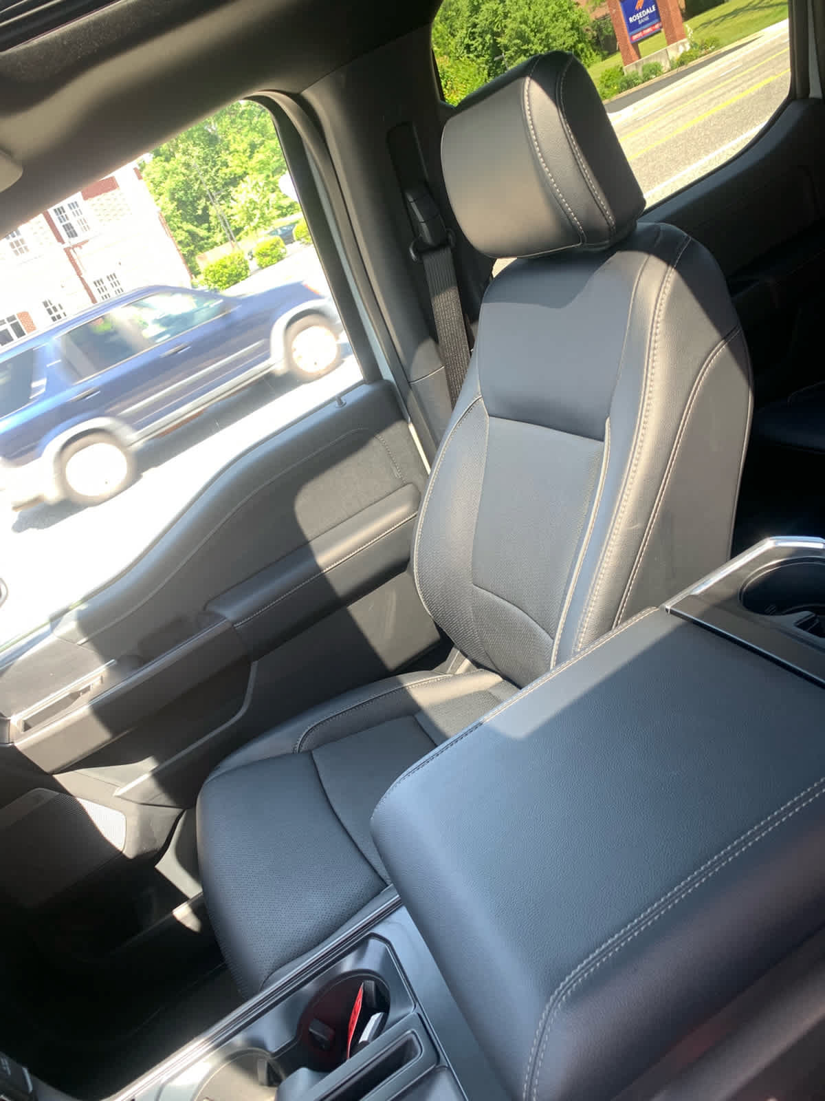 Used 2024 Ford F150 Lariat AWD/4WD image 20