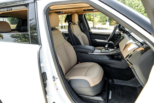 New 2026 Land Rover Range Rover Sport Dynamic SE AWD/4WD image 48