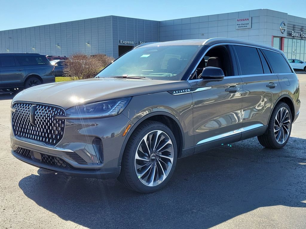 New 2026 Lincoln Aviator Reserve image 8