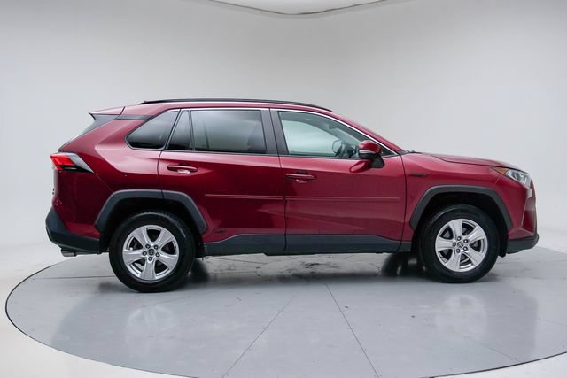 Used 2021 Toyota RAV4 XLE w/ Convenience Package AWD/4WD image 9