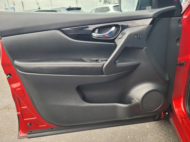 Used 2022 Nissan Rogue Sport SV w/ Technology Package AWD/4WD image 18