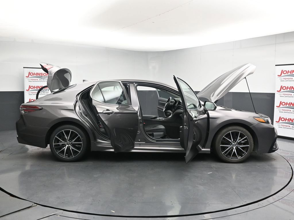 Used 2023 Toyota Camry SE FWD image 38