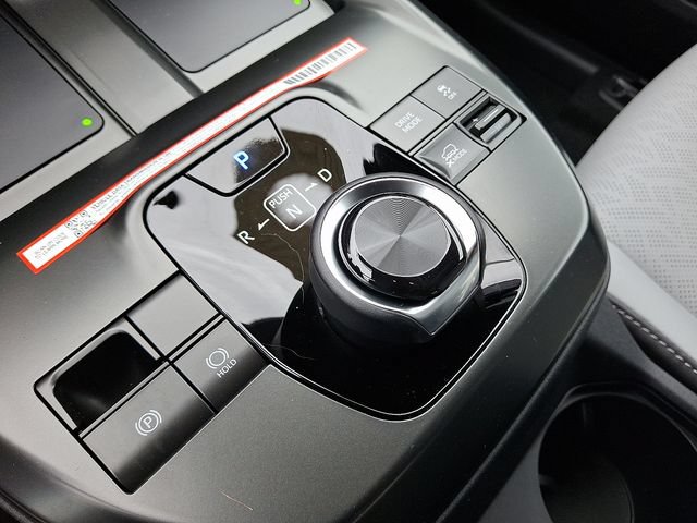 New 2026 Subaru Solterra AWD/4WD image 16