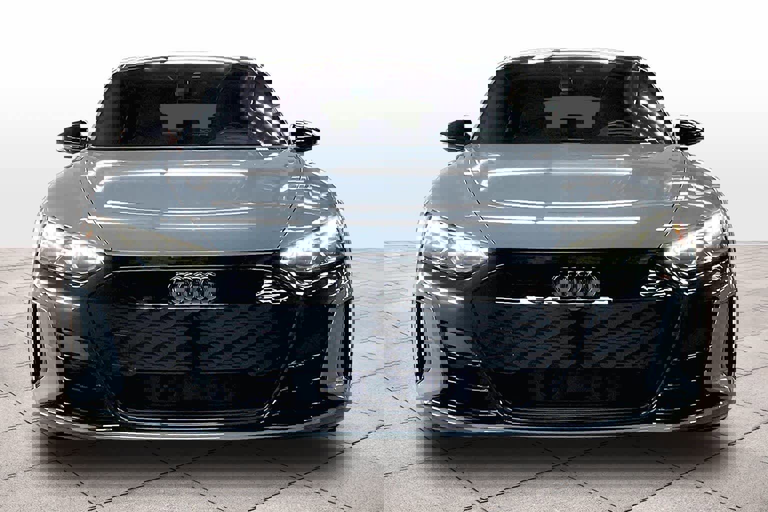 Used 2022 Audi e-tron GT Prestige w/ Prestige Package image 3