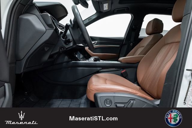 Used 2024 Audi Q8 e-tron Premium Plus image 10