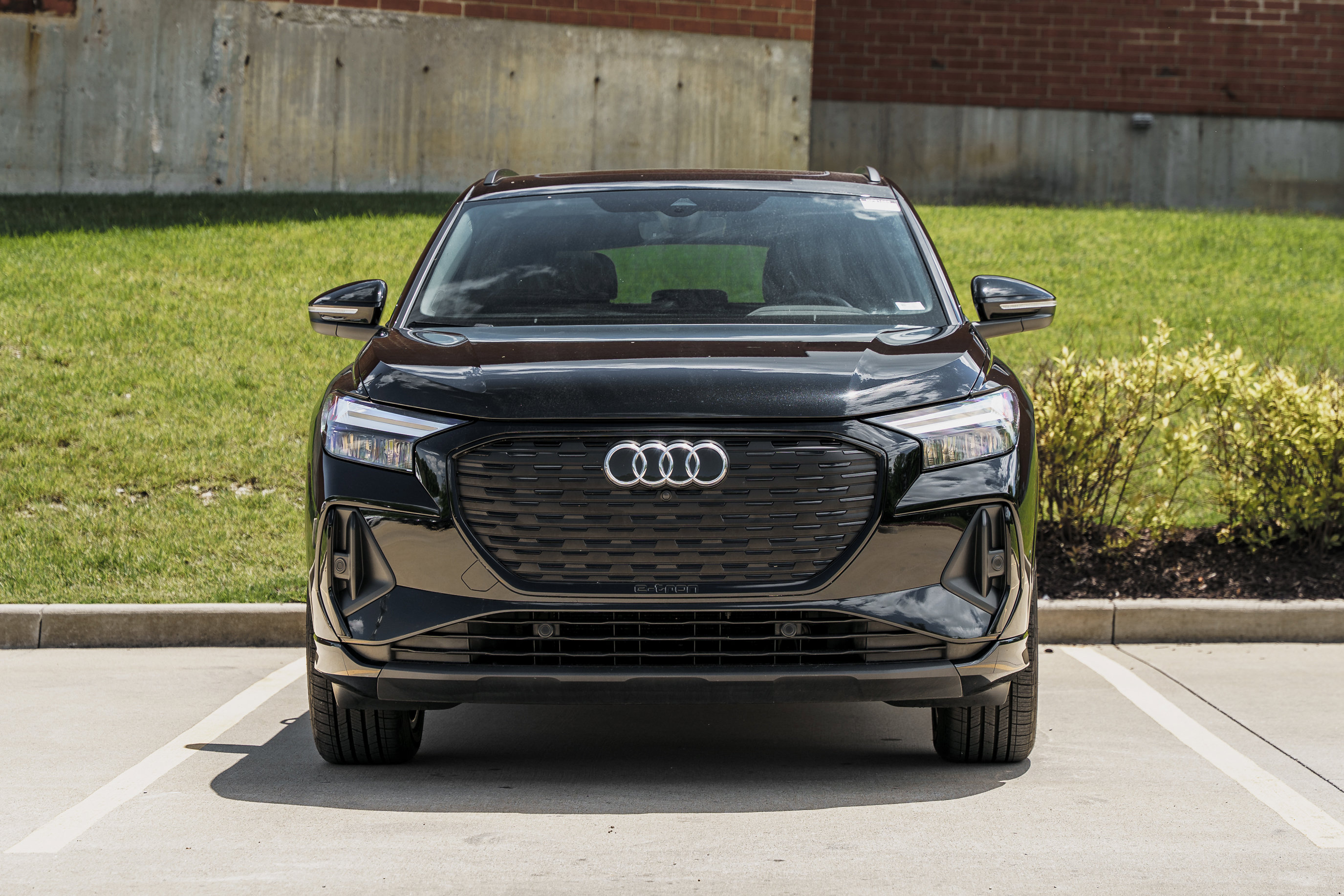 Used 2023 Audi Q4 e-tron Premium w/ Convenience Package AWD/4WD image 29