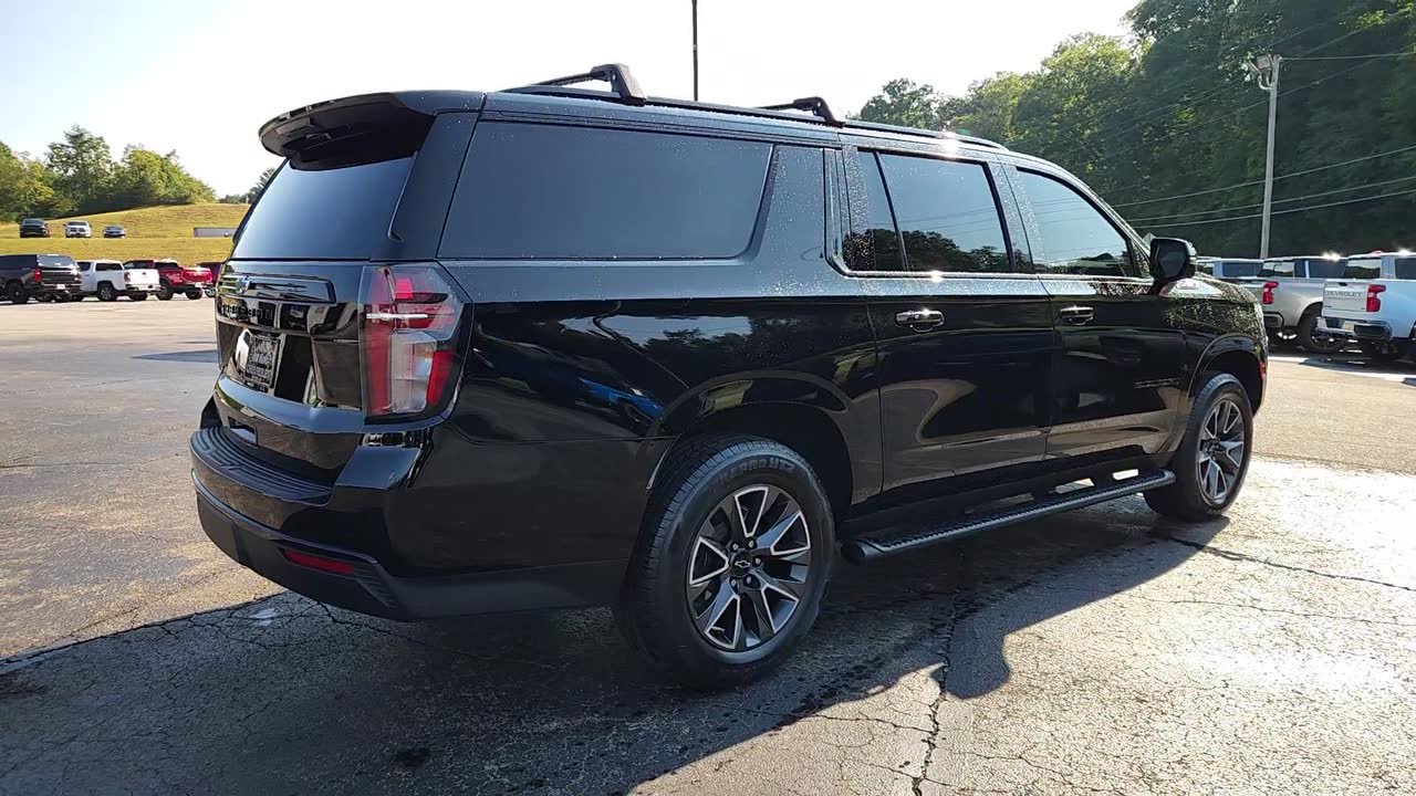 Used 2023 Chevrolet Suburban Z71 w/ Z71 Off-Road Package image 8