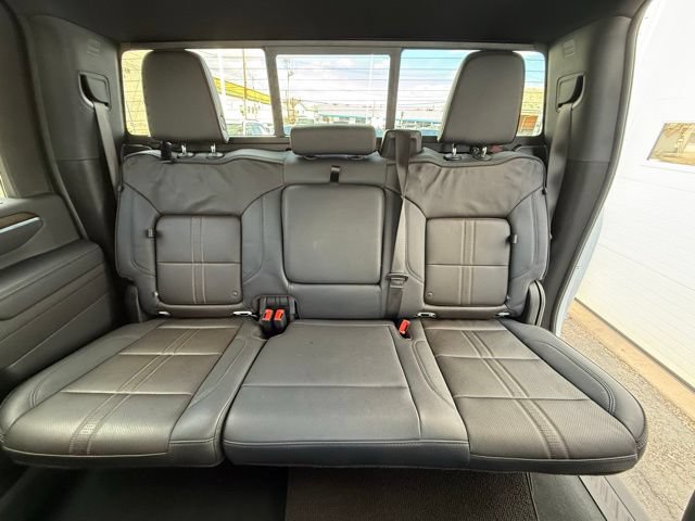 Used 2025 Chevrolet Silverado 2500 High Country w/ Technology Package AWD/4WD image 15