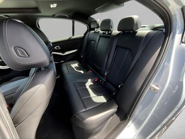 Used 2024 BMW M340i w/ Driving Assistance Package image 28