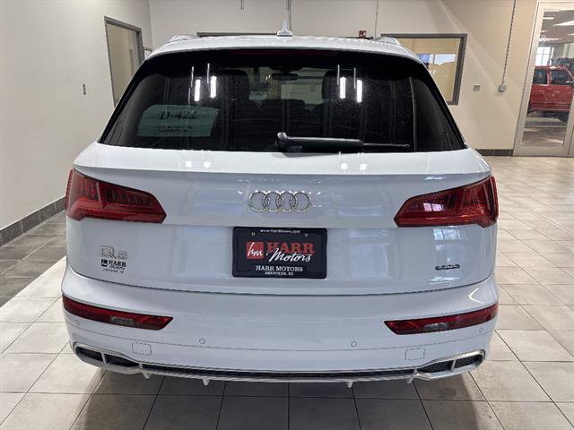 Used 2020 Audi Q5 e Premium Plus w/ Premium Plus Package image 3