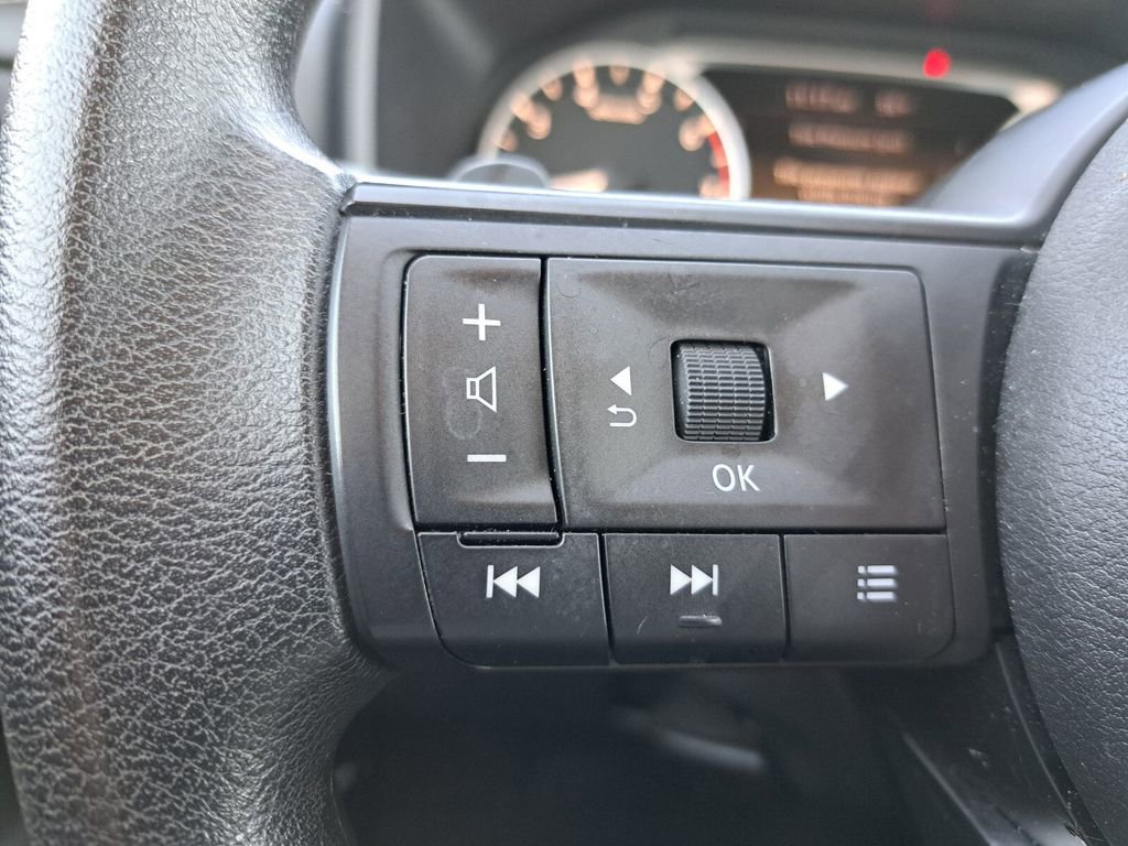 Used 2023 Nissan Rogue S image 14