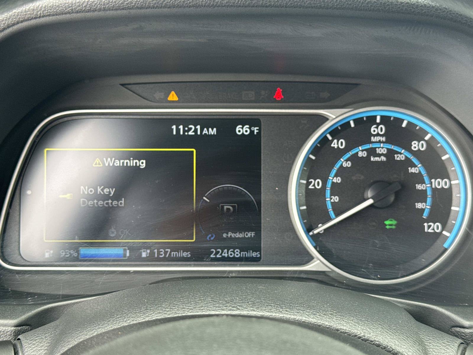 Used 2025 Nissan Leaf S FWD image 20