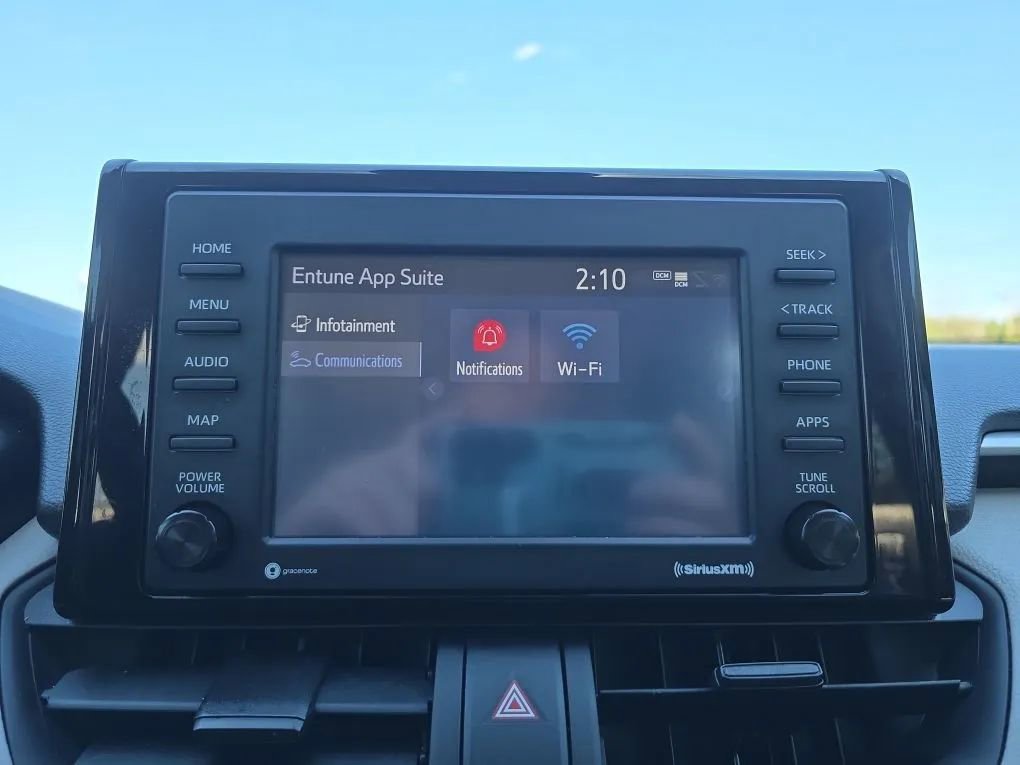 Used 2021 Toyota RAV4 XLE image 28