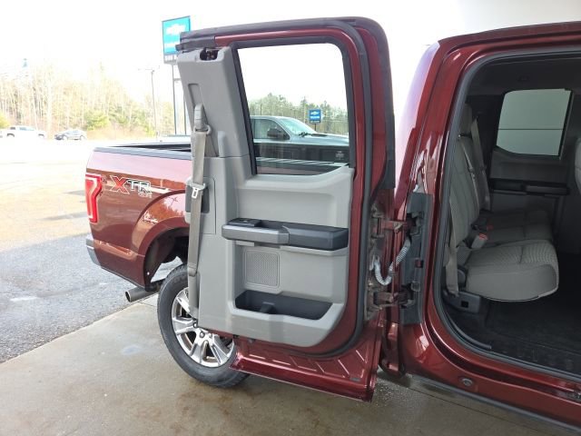 Used 2017 Ford F150 XLT w/ XTR Package image 47