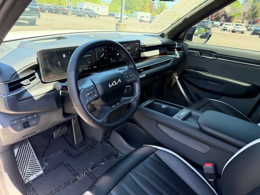 Used 2024 Kia EV9 GT-Line AWD/4WD image 17