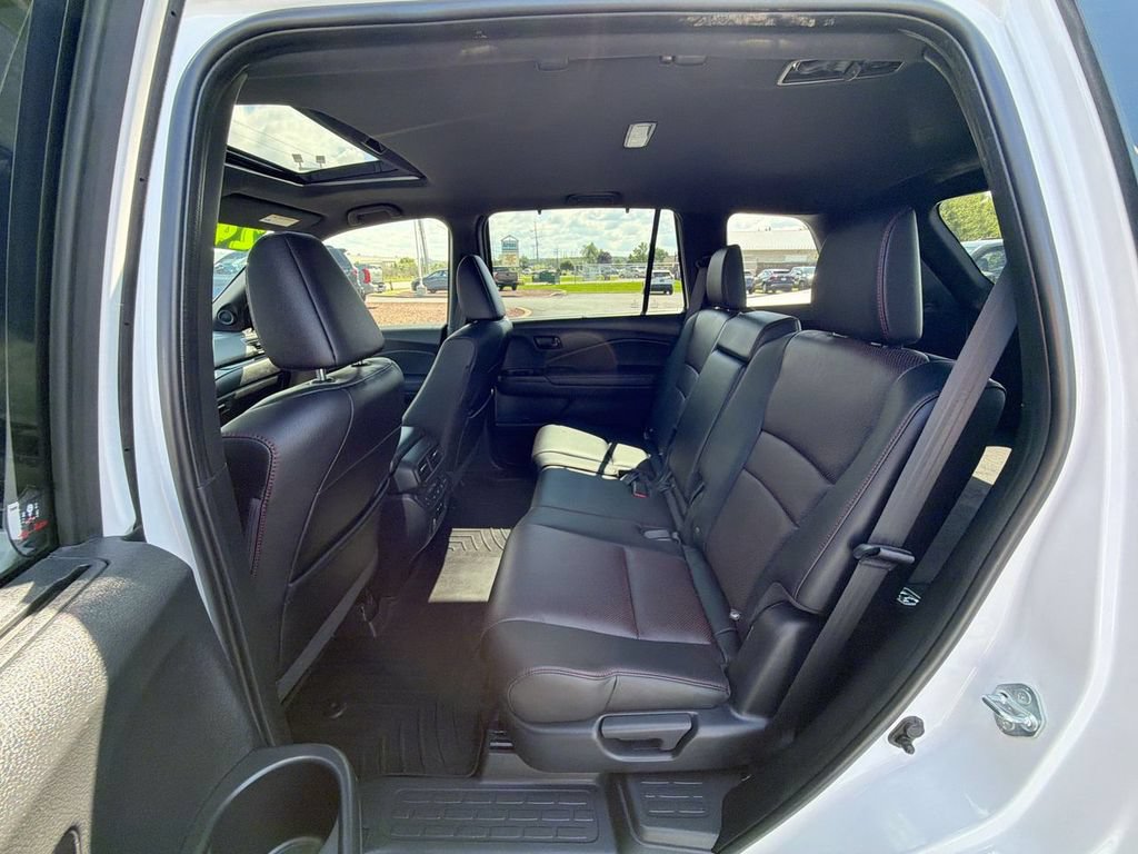 Used 2024 Honda Passport Black Edition image 30