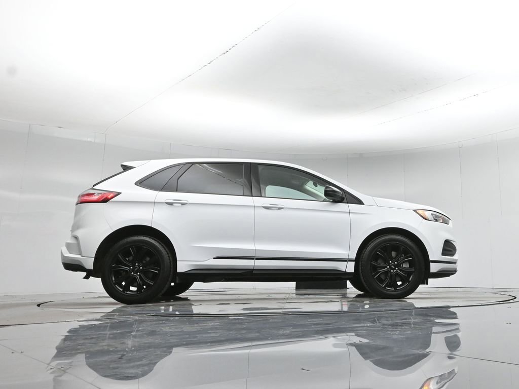 Used 2024 Ford Edge SE w/ Black Appearance Package image 51