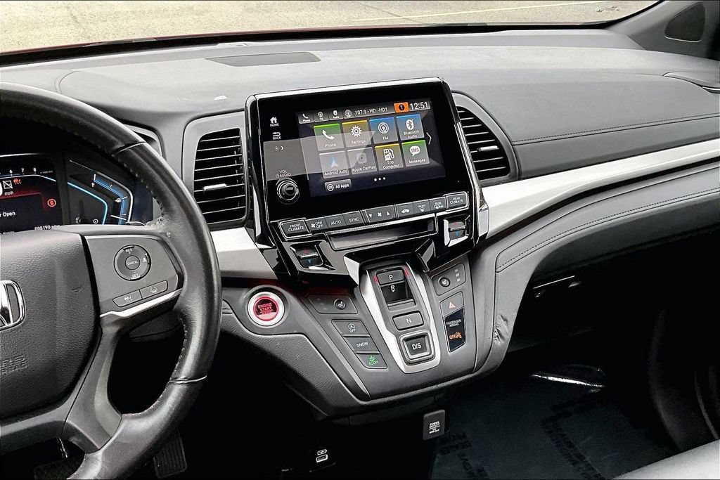 Used 2024 Honda Odyssey Sport image 6