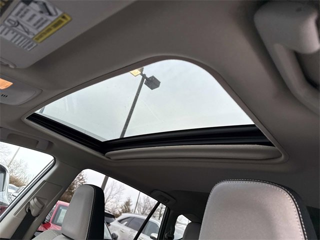 Used 2016 Toyota RAV4 XLE image 16