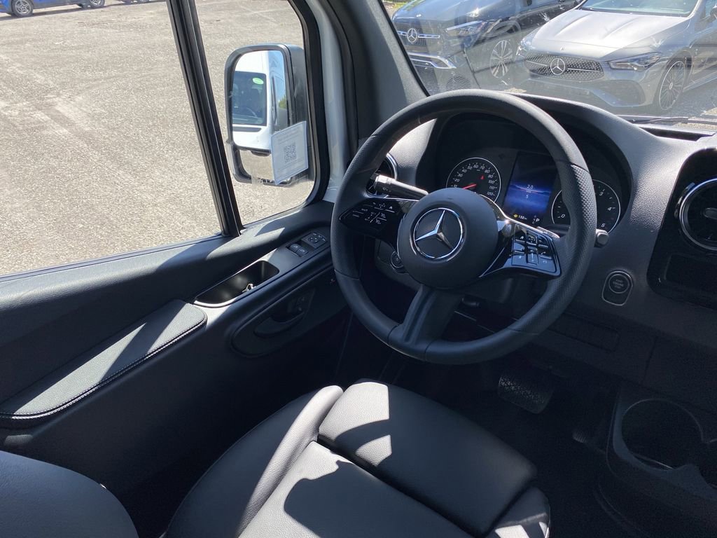 New 2026 Mercedes-Benz Sprinter 2500 image 3