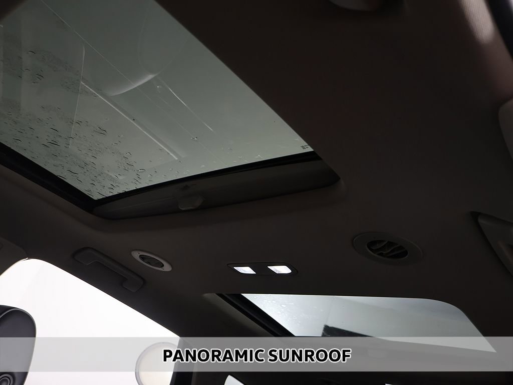 Used 2021 Buick Enclave Avenir w/ Avenir Technology Package image 3