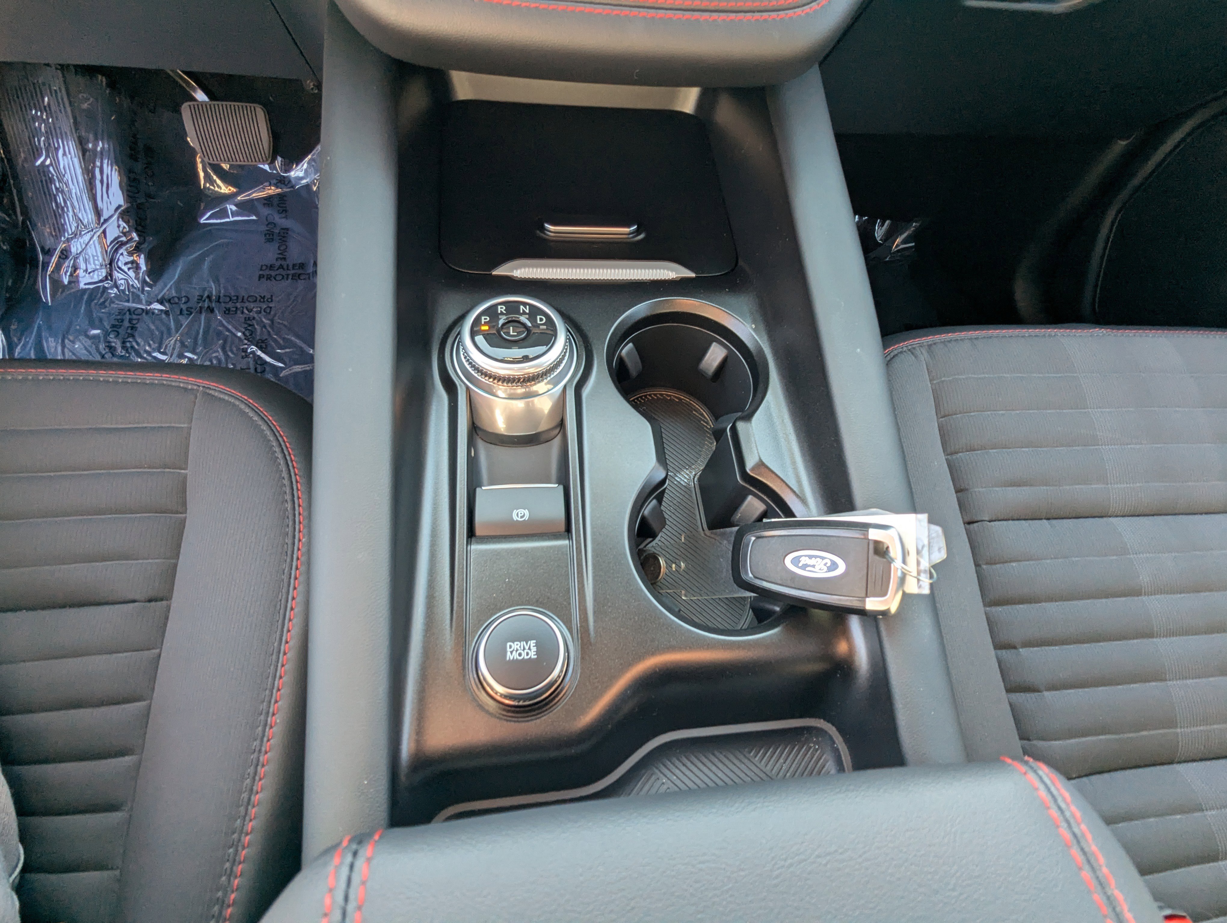 Used 2025 Ford Explorer ST-Line w/ Premium Package image 27