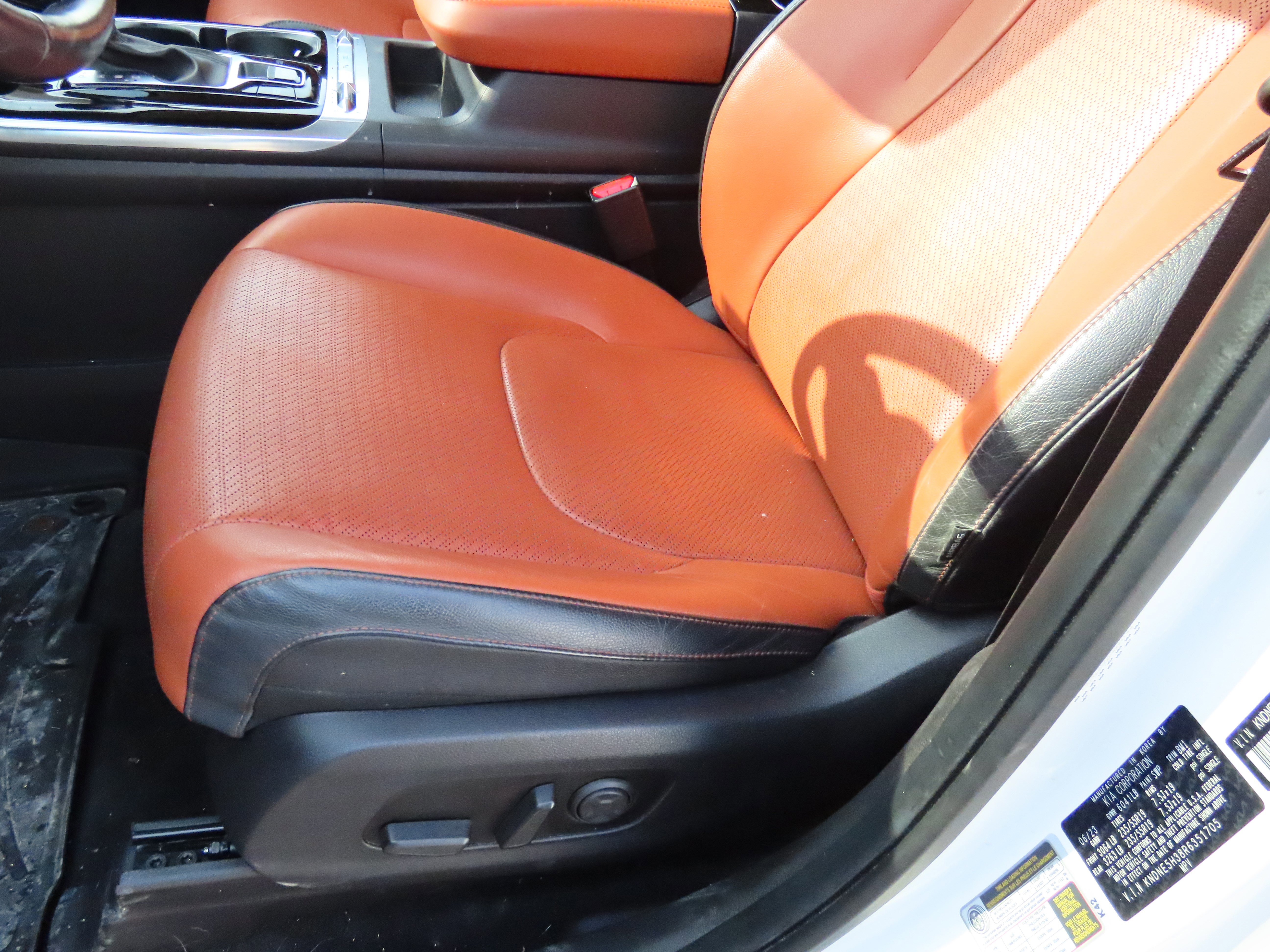 Used 2024 Kia Carnival SX Prestige image 35