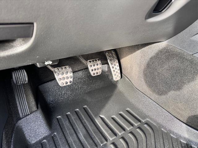 Used 2012 Dodge Challenger R/T image 10