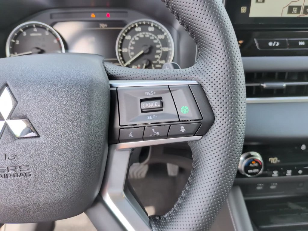 New 2026 Mitsubishi Outlander SE AWD/4WD image 24