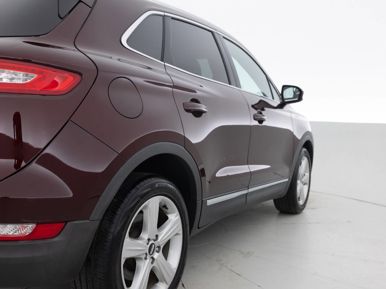 Used 2018 Lincoln MKC Premiere AWD/4WD image 14