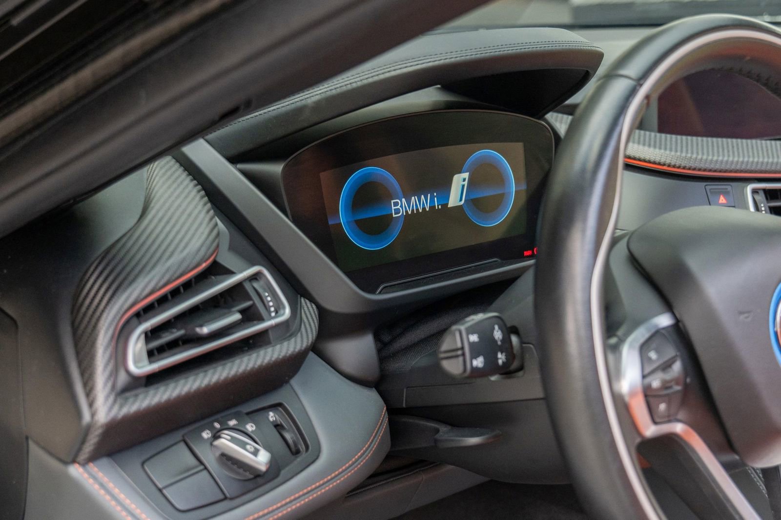 Used 2019 BMW i8 Roadster AWD/4WD image 39