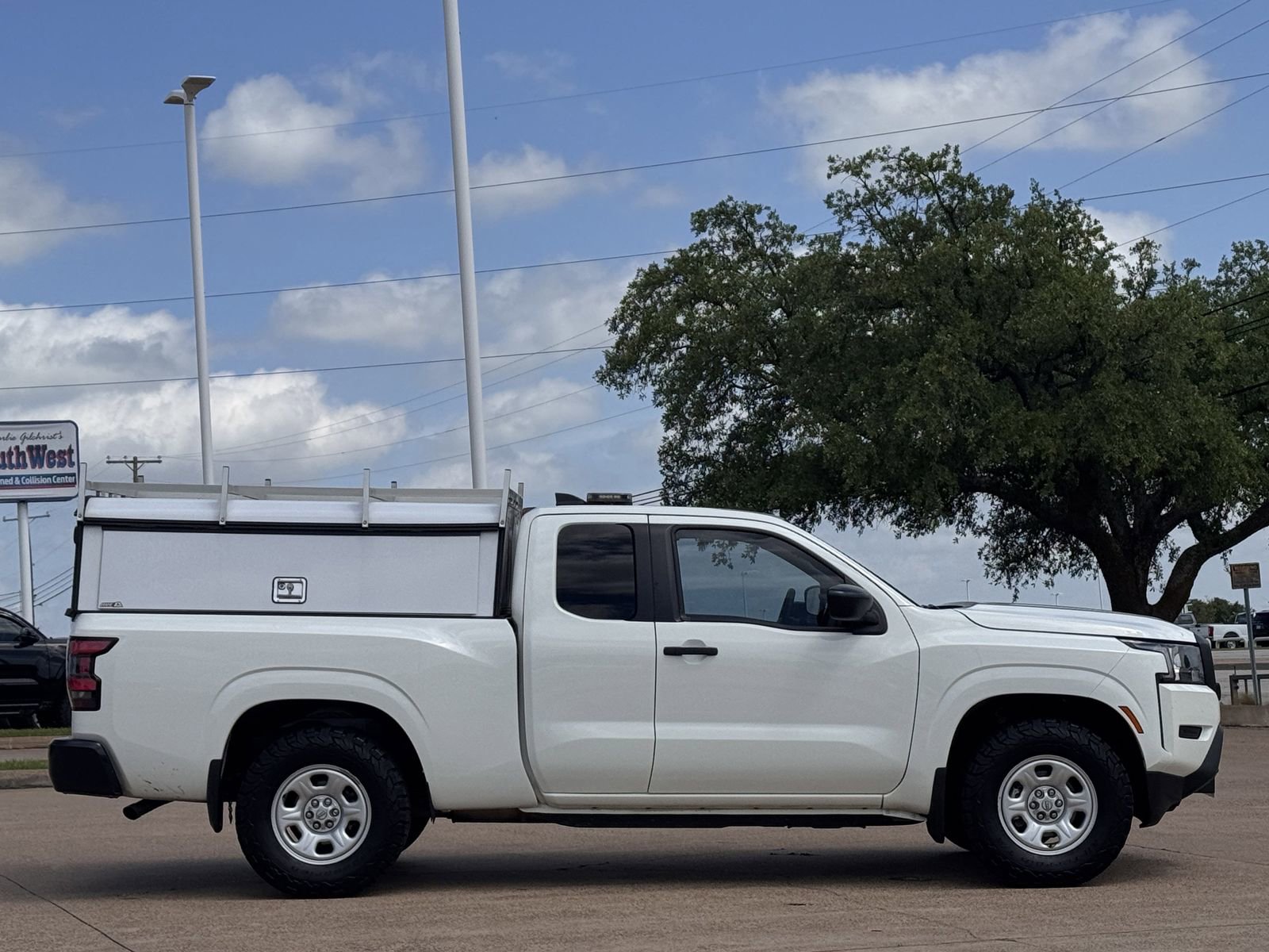 Used 2023 Nissan Frontier S w/ Technology Package RWD image 3
