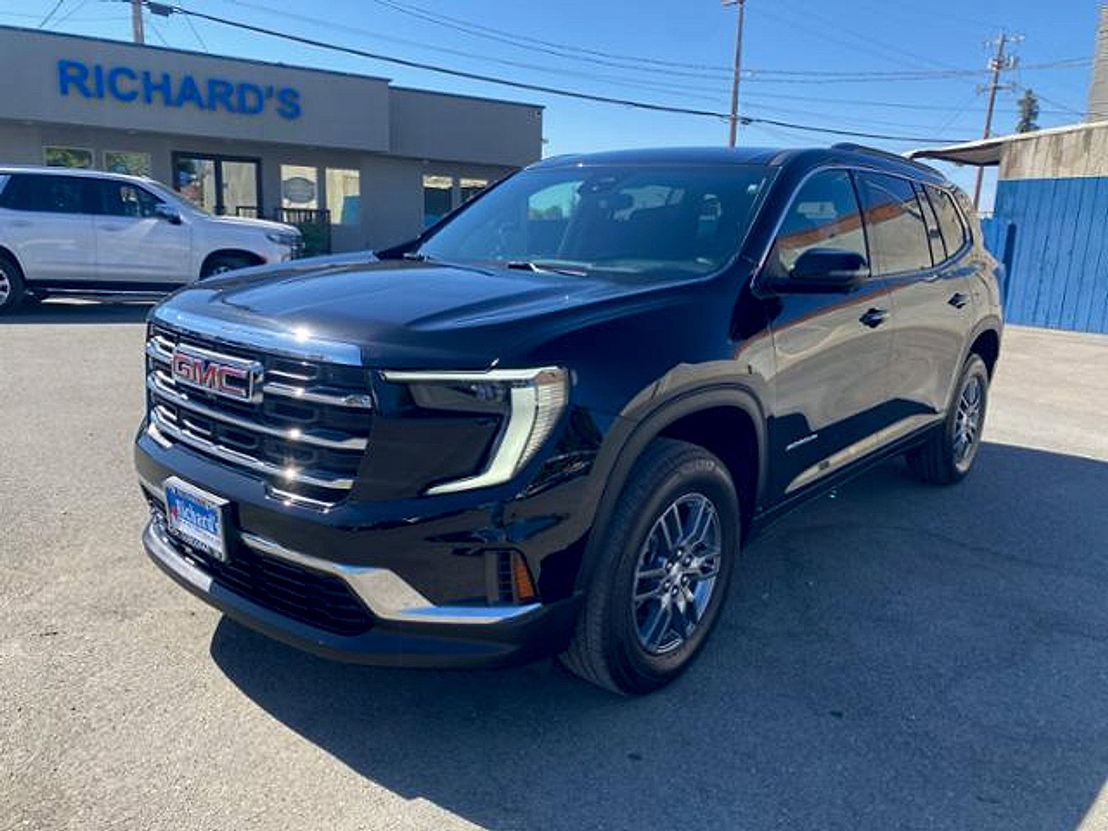Used 2025 GMC Acadia Elevation AWD/4WD image 15