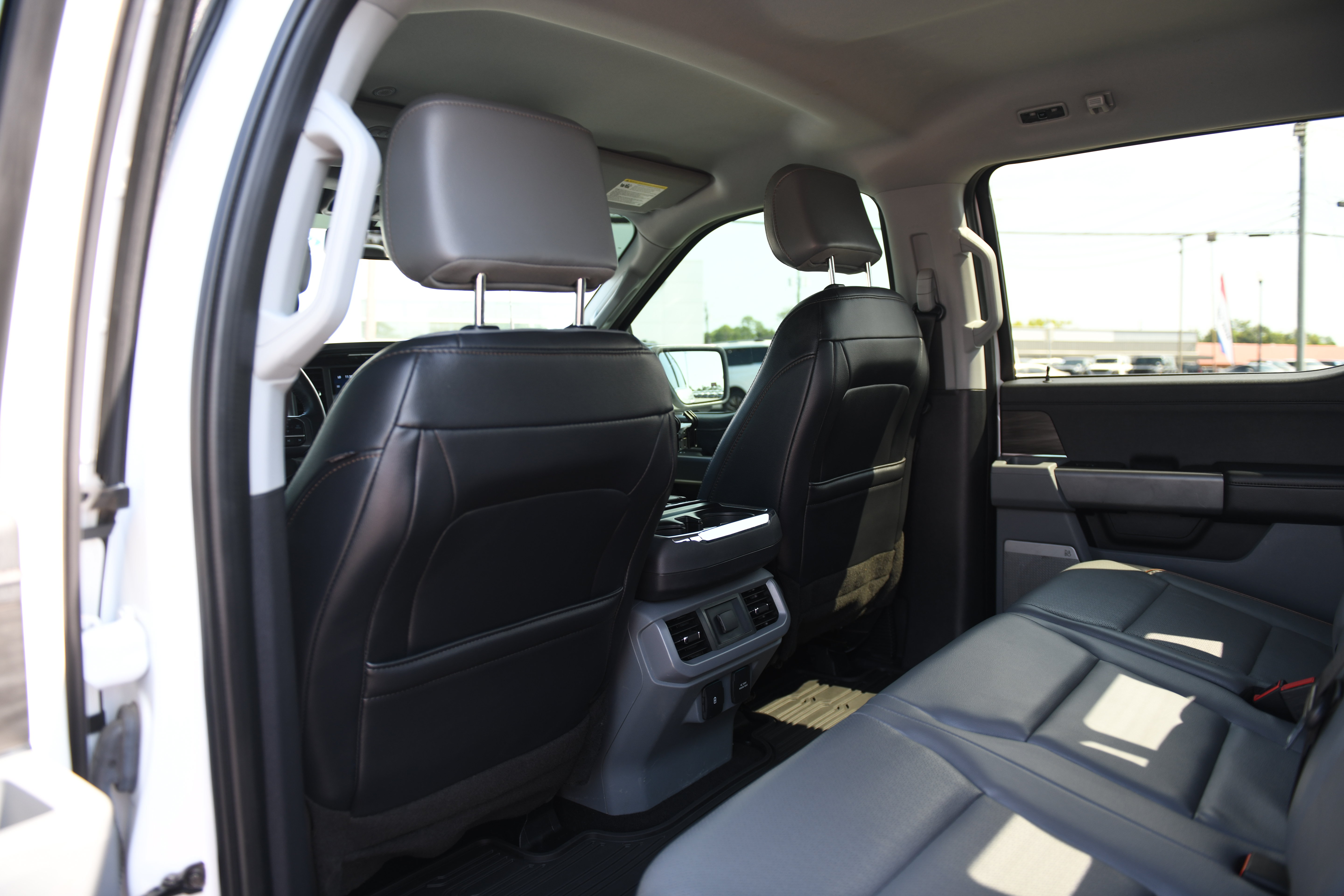 Used 2024 Ford F150 Lariat w/ Bed Utility Package AWD/4WD image 13