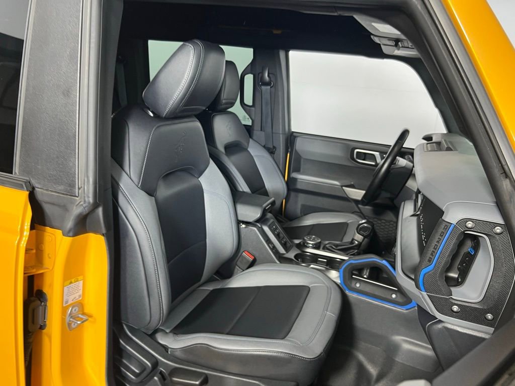 Used 2022 Ford Bronco Black Diamond w/ Sasquatch Package image 31