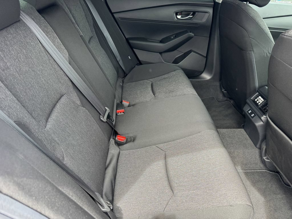 Used 2026 Honda Accord SE image 9