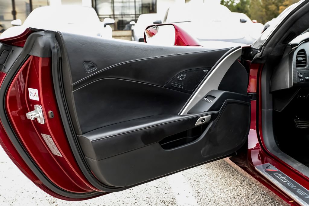 Used 2016 Chevrolet Corvette Stingray Coupe w/ 3LT Preferred Equipment Group image 28