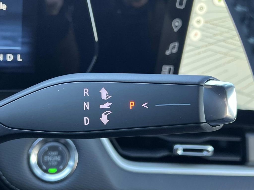 New 2026 Chevrolet Equinox LT w/ Convenience Package II image 19