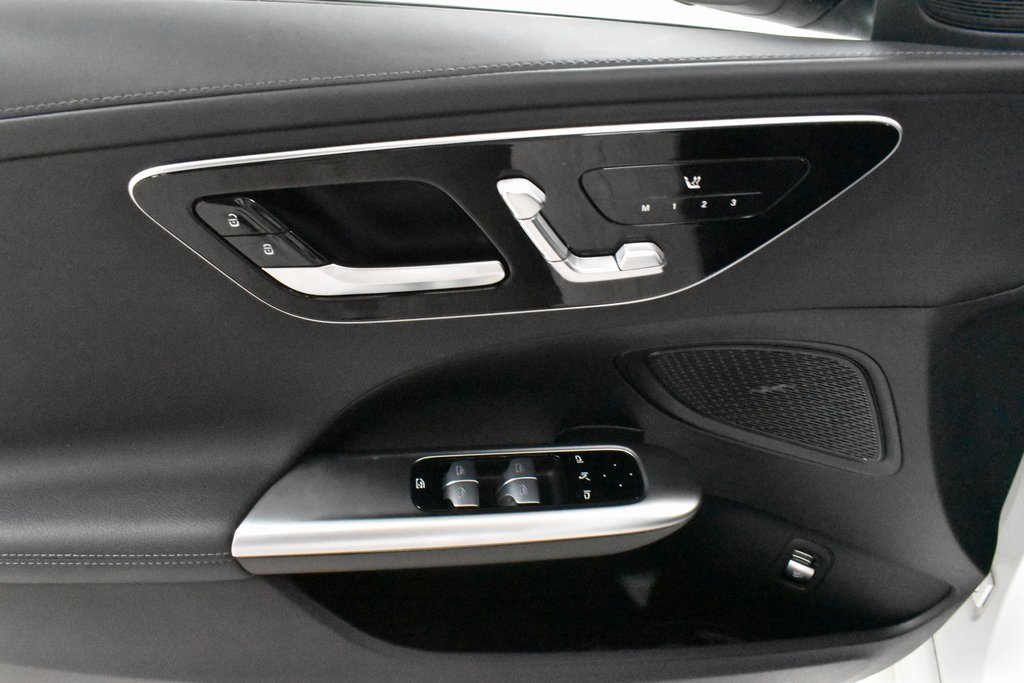 Used 2022 Mercedes-Benz C 300 4MATIC Sedan image 19